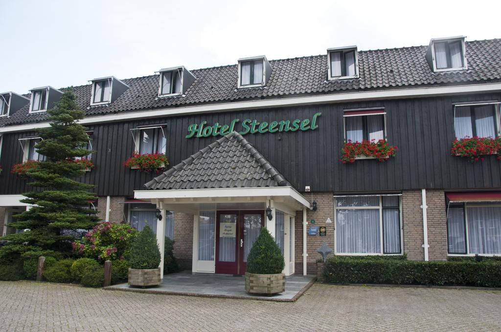 Hotel Steensel Exterior foto